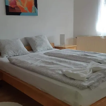 Rege Apartman Alsoors Exterior photo