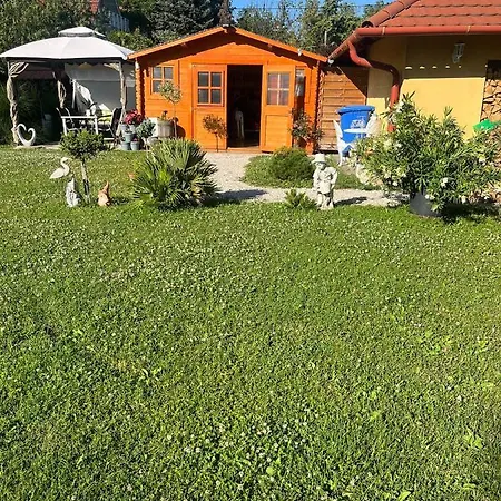 Rege Apartman Alsoors Exterior photo