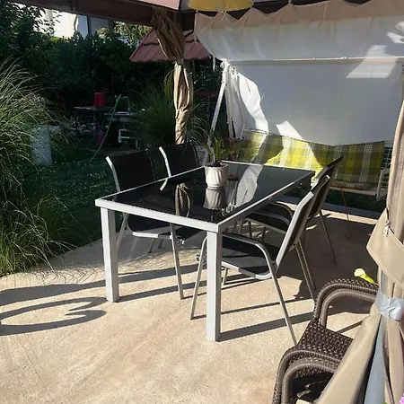 Rege Apartman Alsoors Exterior photo