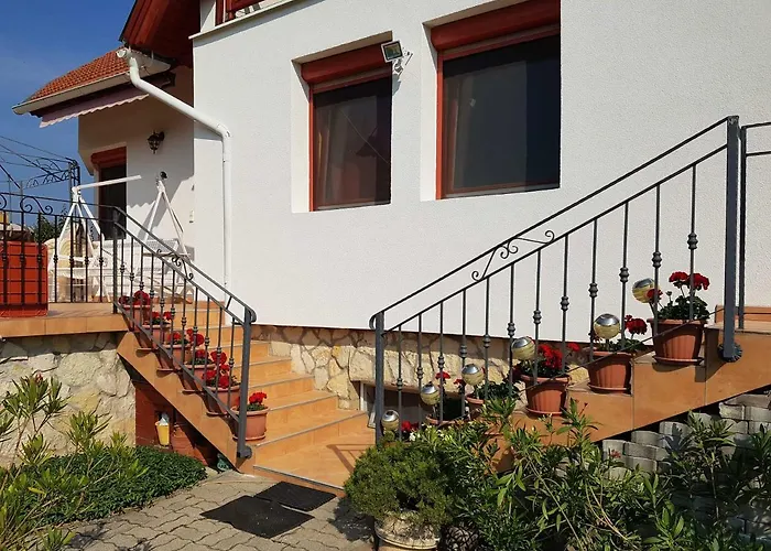Rege Apartman