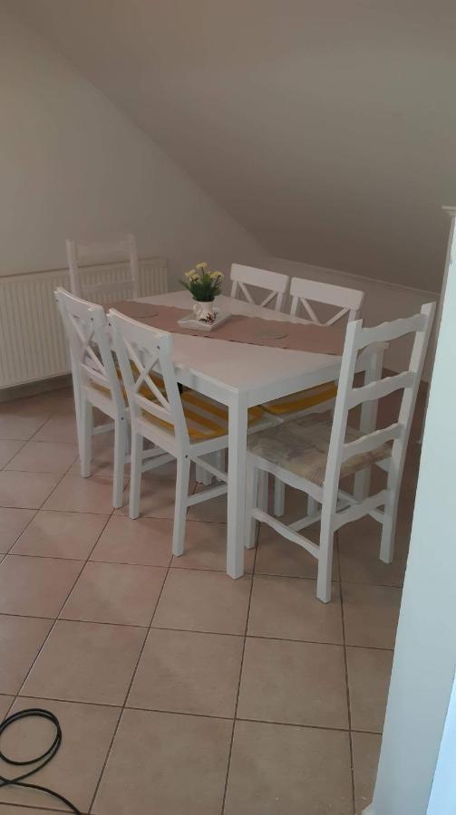 Rege Apartment *